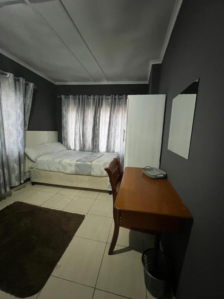 Golden Bamboo Hotel Nyanda Екстериор снимка